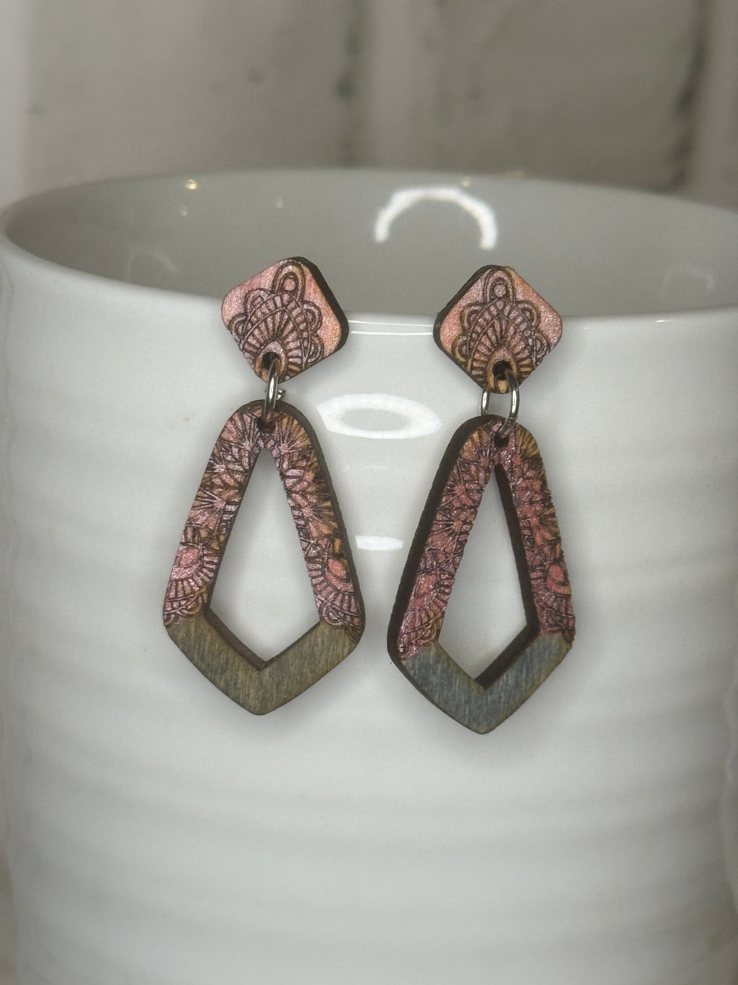 Fancy 2 pc Toole Cut out Western Dangle Earrings